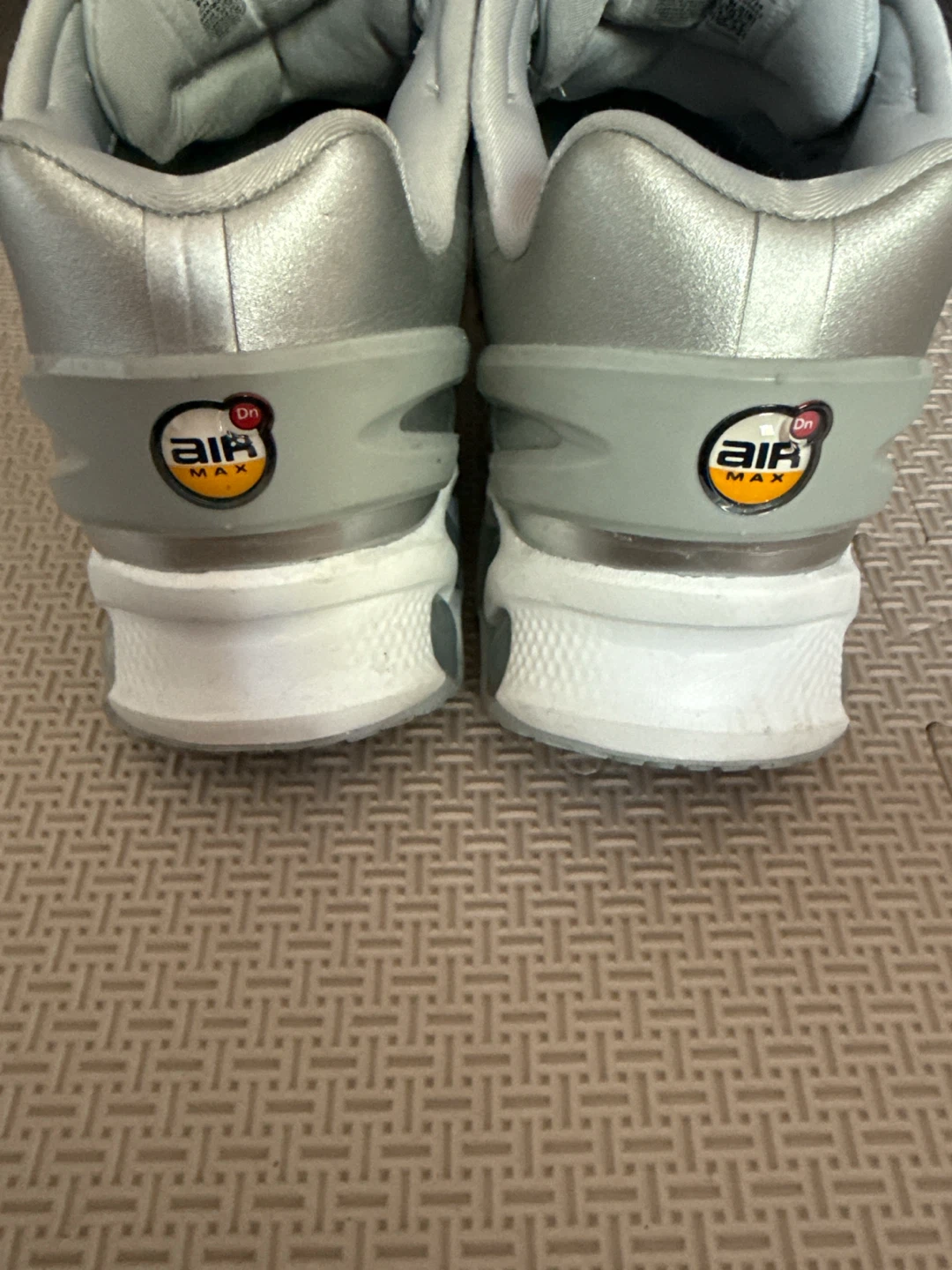 Nike Air Max Running Shoes - photo 3