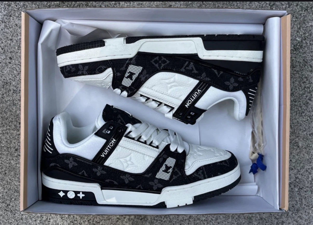 Louis Vuitton Sneakers Size 41