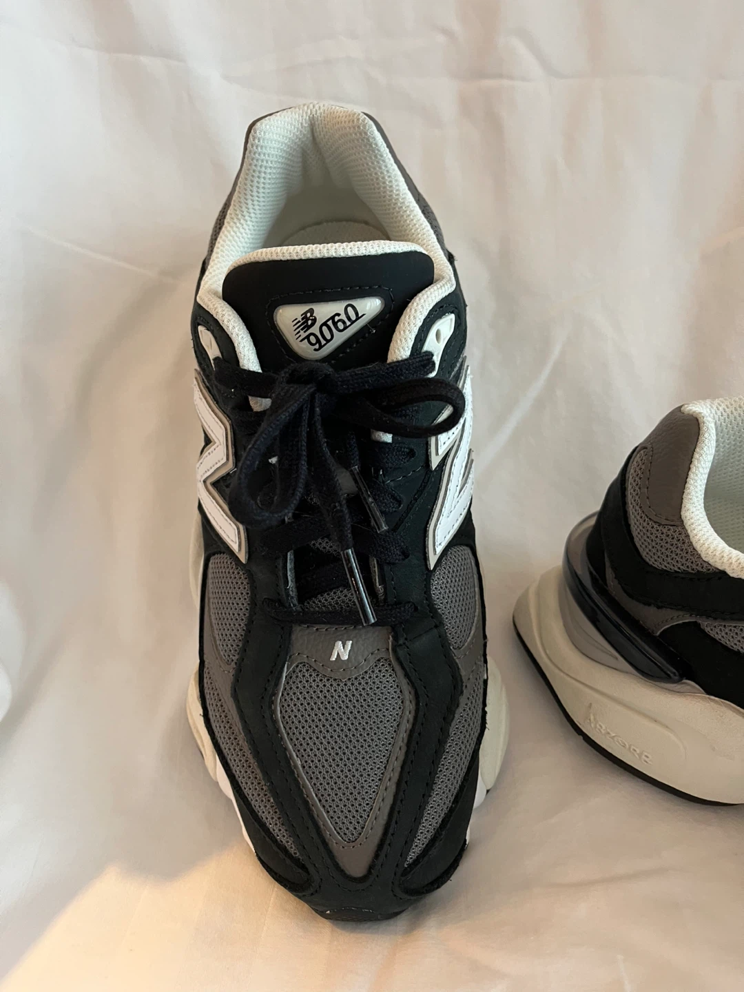 New Balance 9060 Sneakers (6M/7.5W) - photo 3