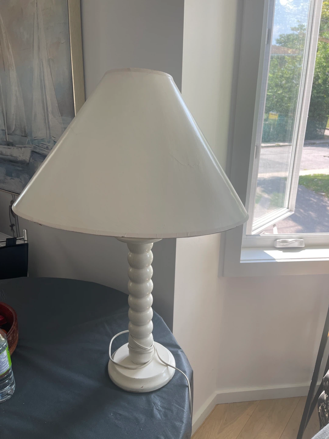 White Table Lamp with Cracked Shade
