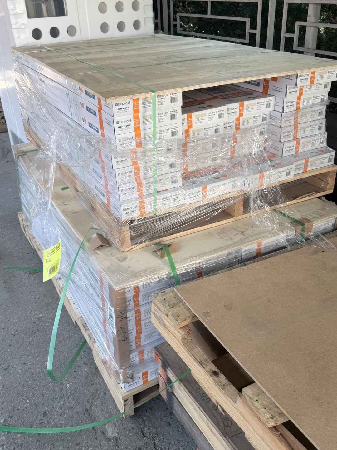 Lifeproof Spring Park Oak XL Luxury Vinyl Plank Flooring - photo 3