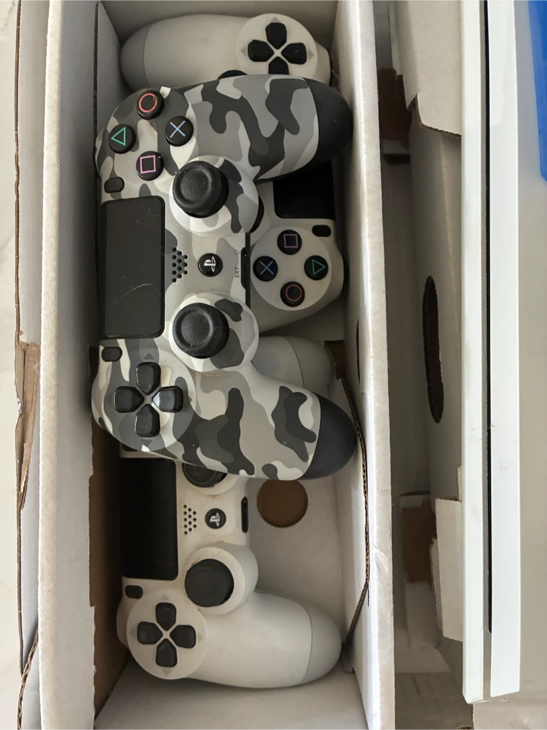 PlayStation 4 - photo 3