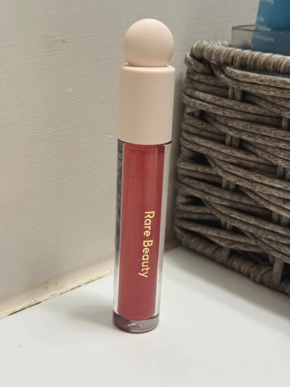 Rare Beauty – Positive Light Lip Luminizer Gloss | Glimmer - photo 3
