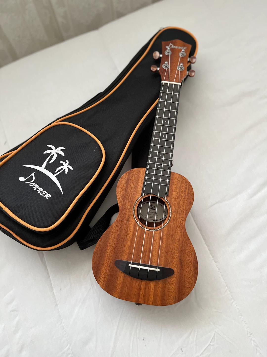 Donner Ukulele with Gig Bag