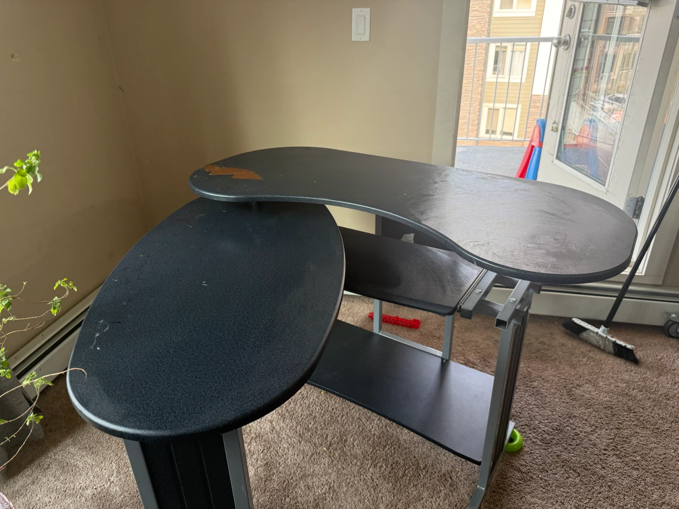 office table and chair - photo 5