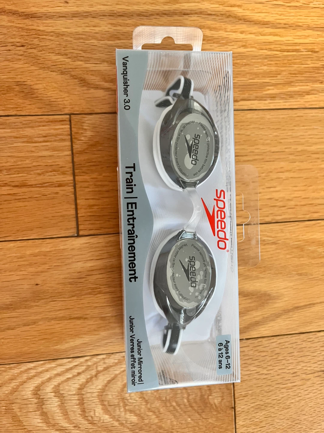 New Speedo Vanquisher 3.0 age 6-12 year Junior Goggles White