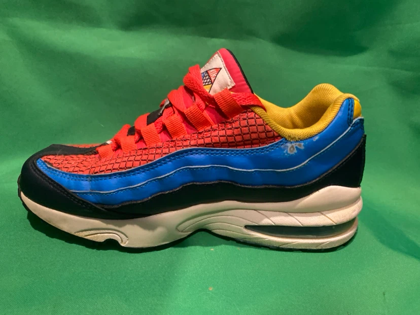Nike Air Max 95 Kids Shoes - photo 2