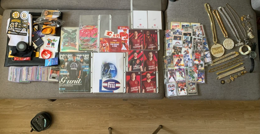 Collectibles, memorabilia & jewelry - photo 2