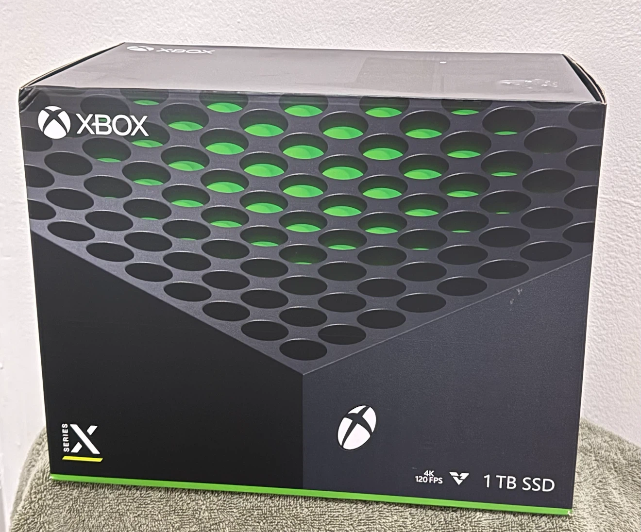 Xbox Series X 1TB – Brand New sealed in box – $700 - photo 5