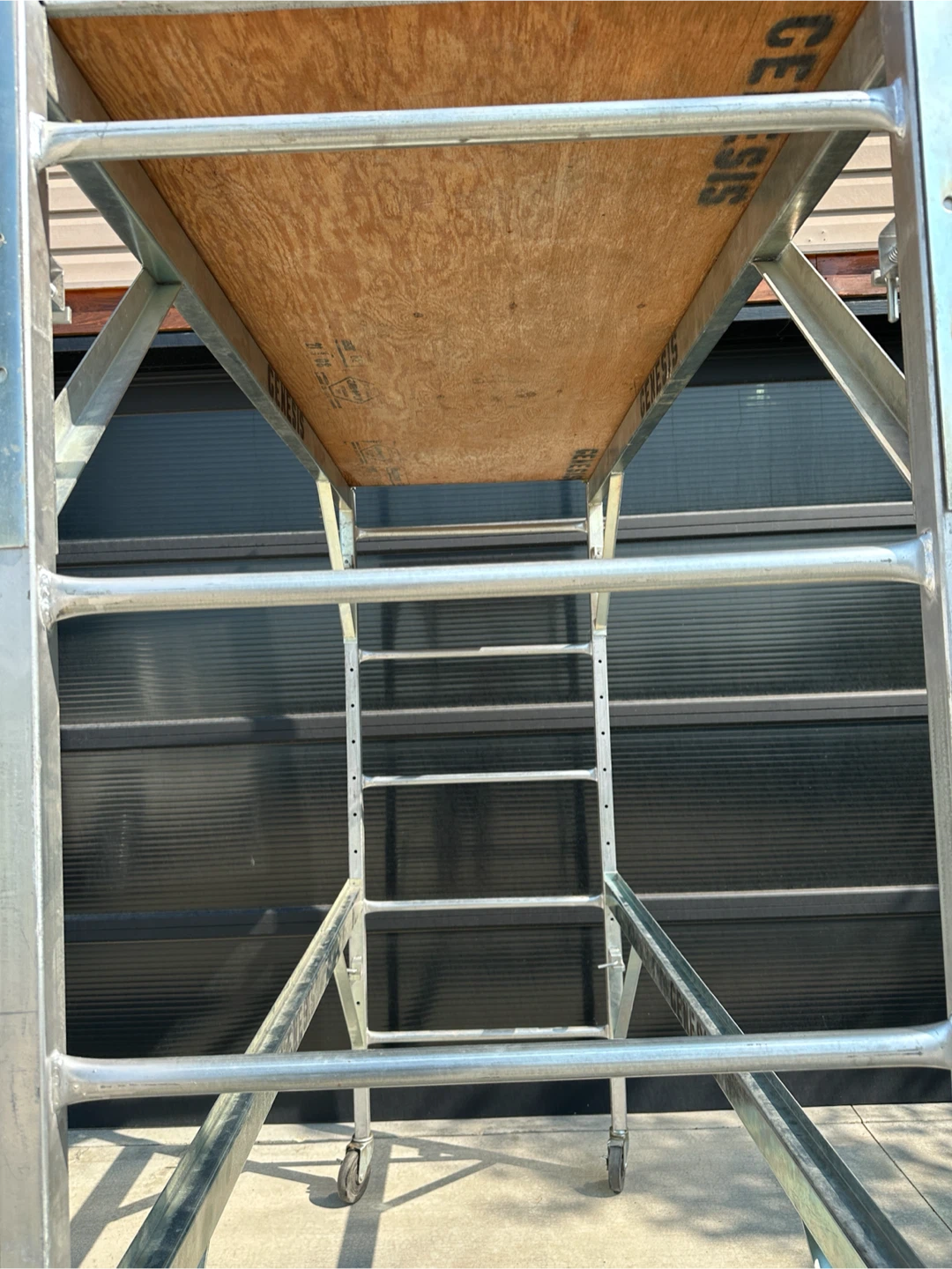 Genesis Scaffolding Tower - photo 3