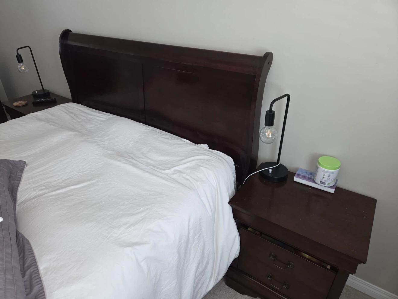 Dark Wood bedroom suite set - photo 3