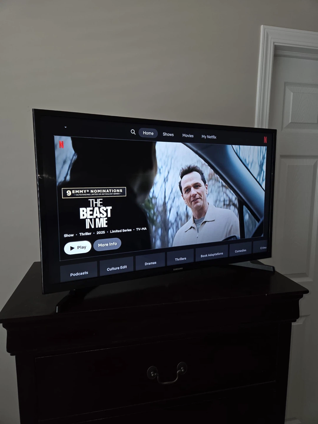 Samsung 32-inch Smart TV UN32N5300AF