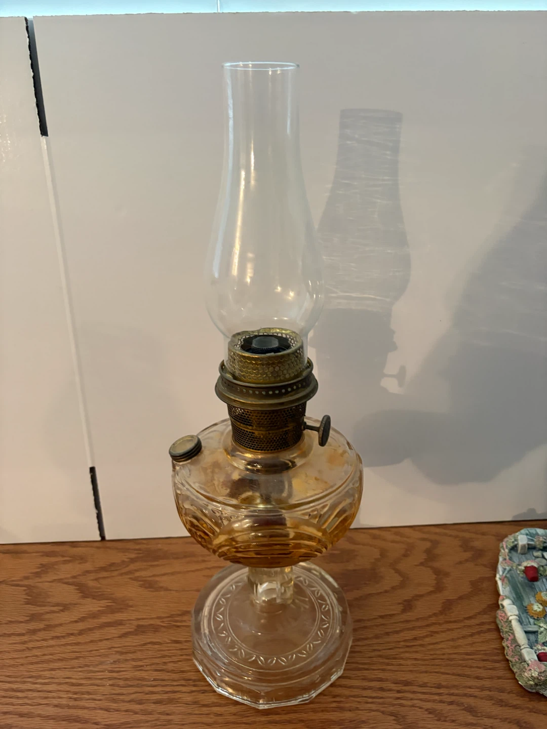 Vintage Oil Lamp with Glass Chimney - photo 2