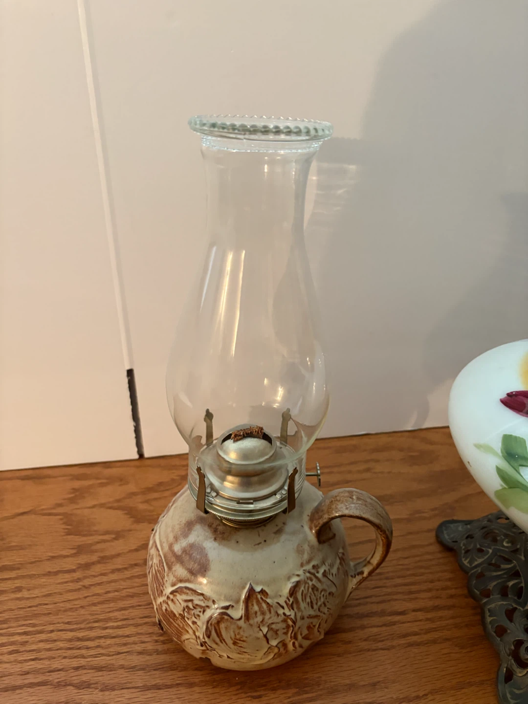 Vintage Oil Lamp with Glass Chimney - photo 4