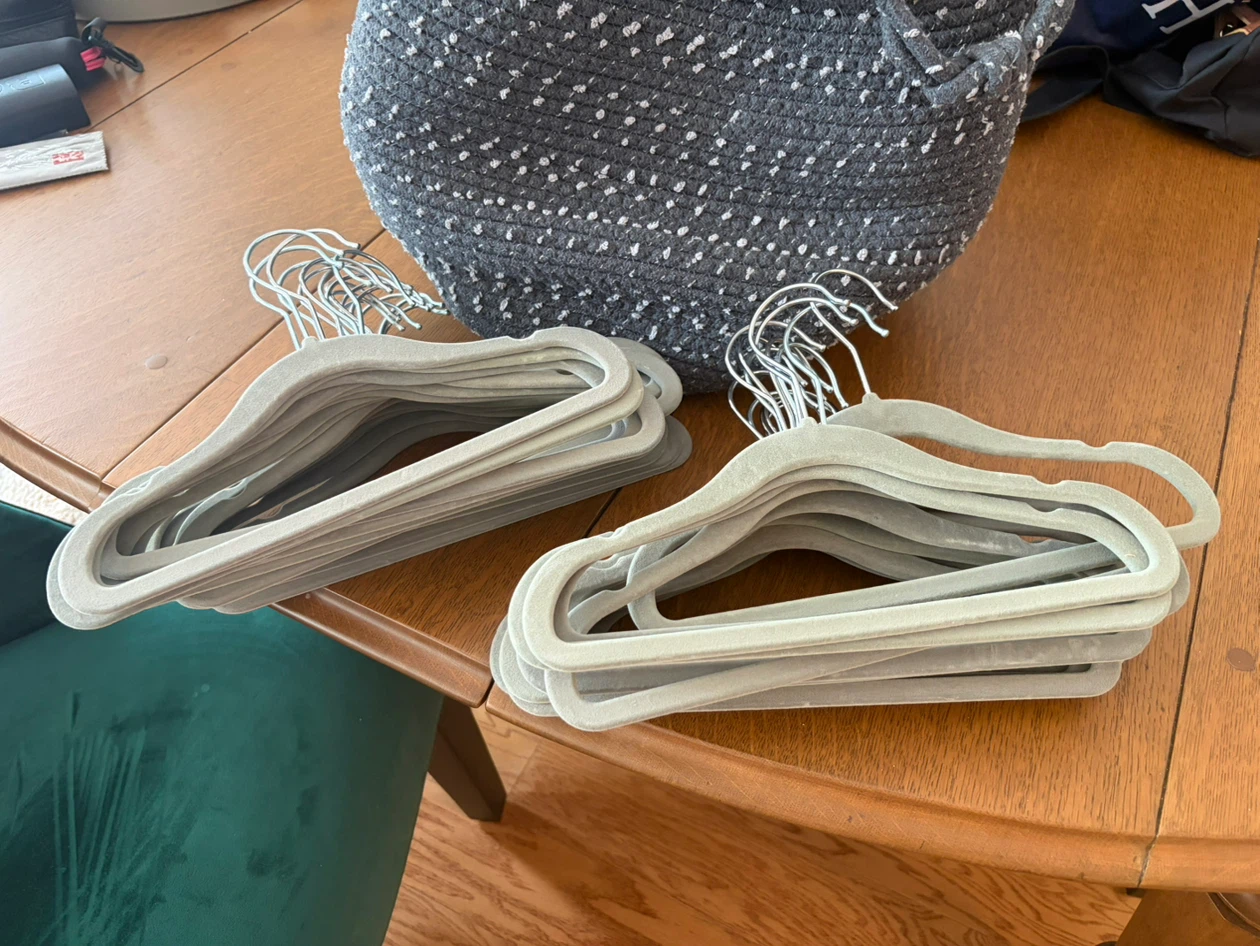 Kids size Velvet Hangers Set approx 75 pieces