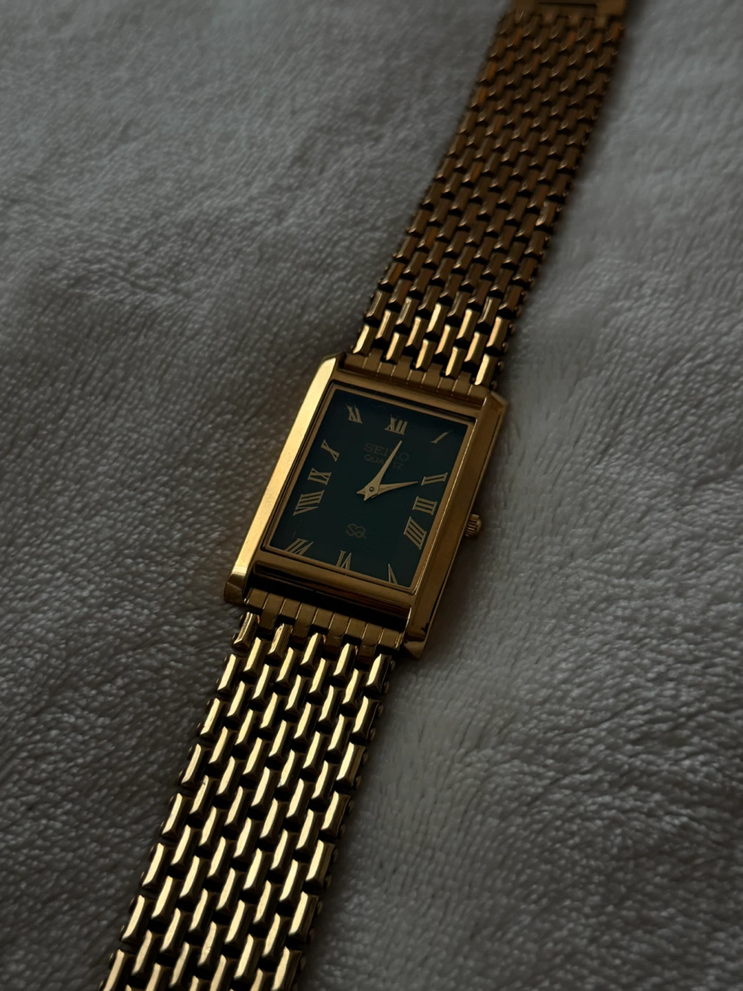 Seiko Quartz Gold Tone Watch with Green Dial - photo 2