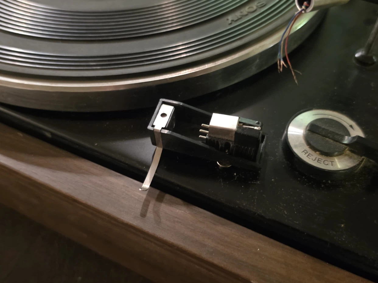 Sony PS-1100 Stereo Turntable System - photo 2