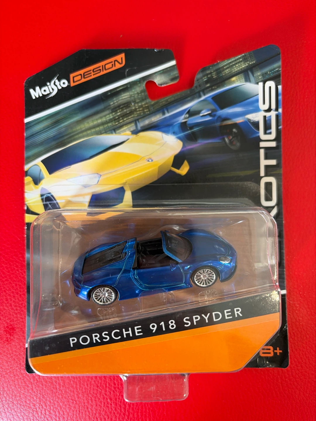 Maisto Design Exotics Porsche 918 Spyder Toy Car