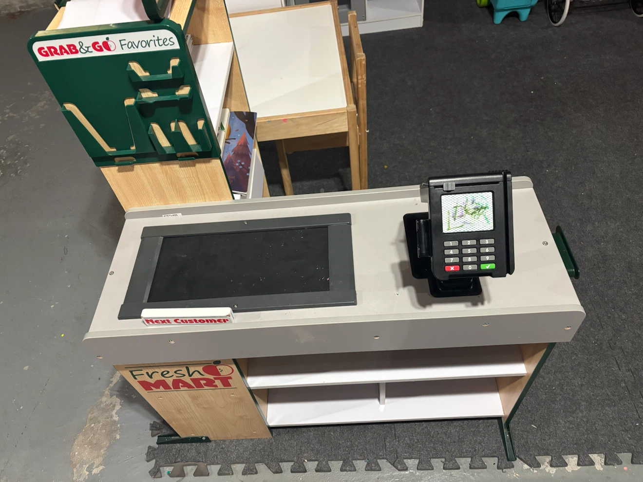 Fresh Mart Play Grocery Store Cash Register Stand