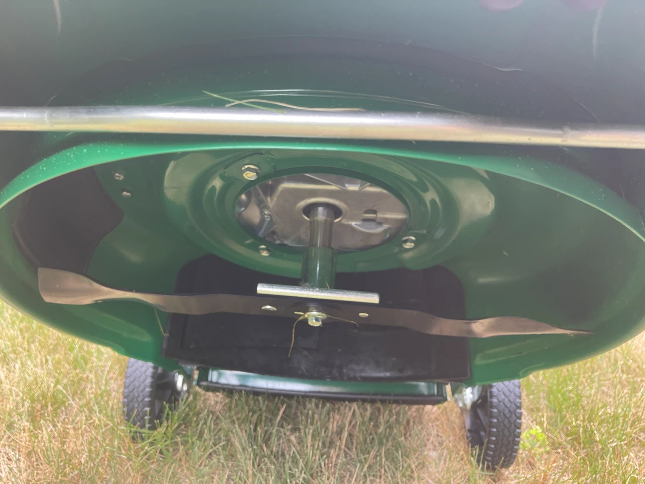 Gas Lawn Mower - photo 2