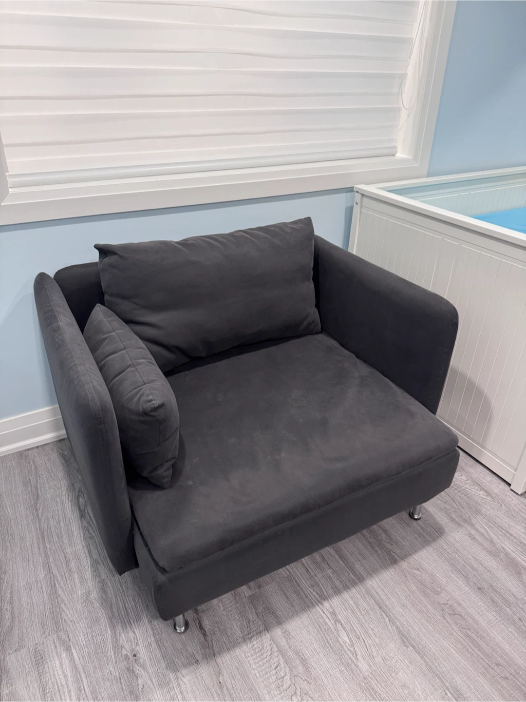 Modern Oversized Accent Chair – Dark Gray - photo 3