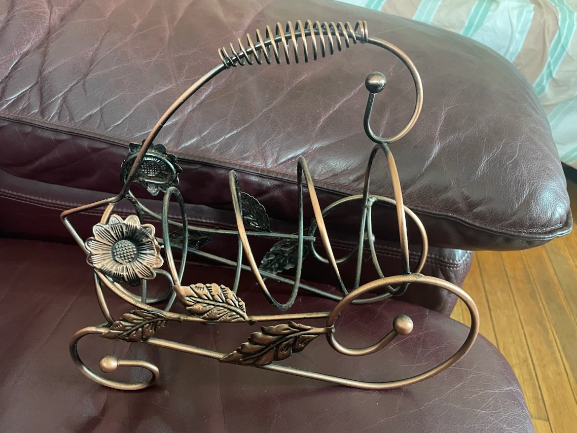 Metal wine bottle holder - photo 2