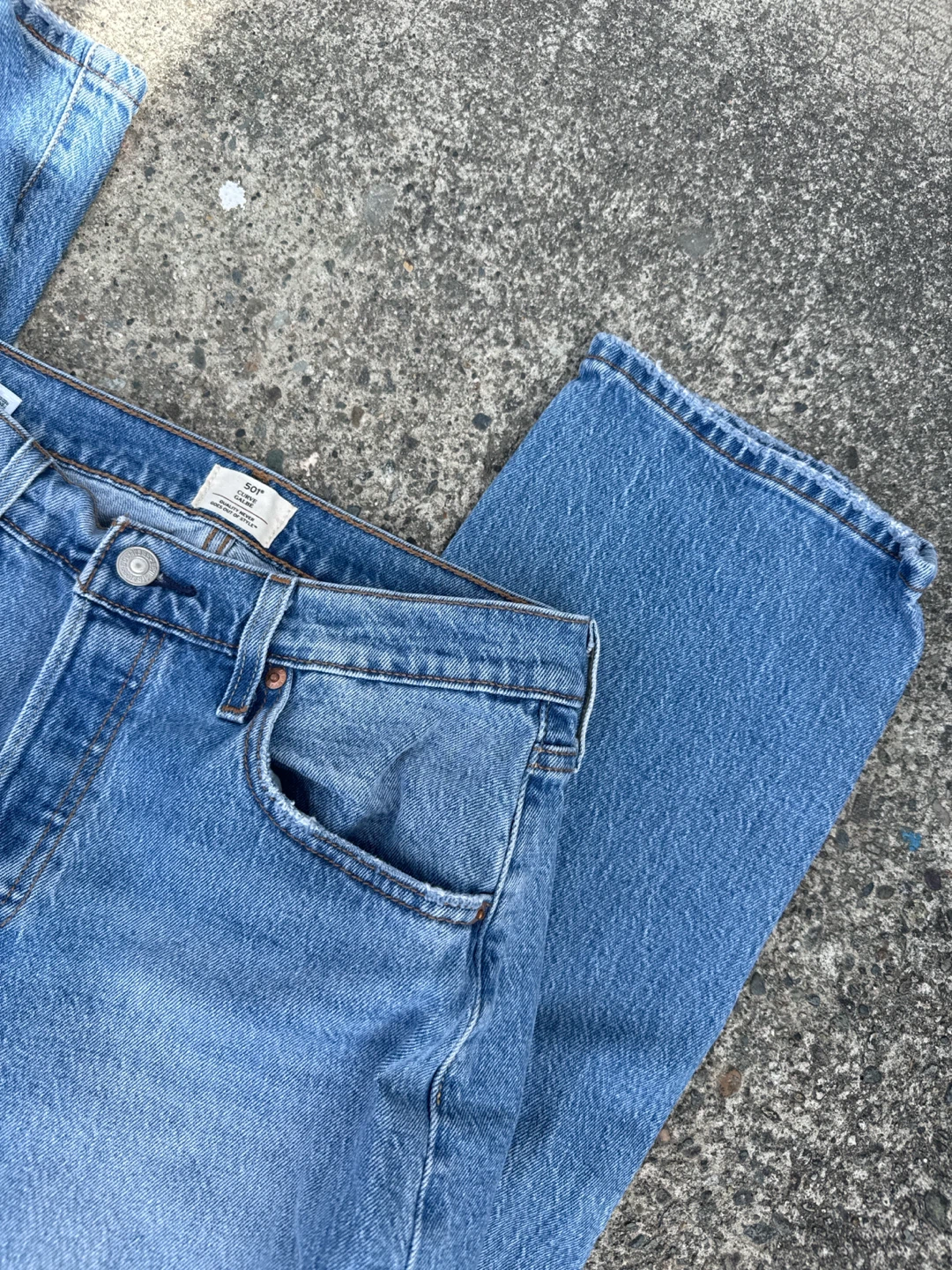 WOMANS Levi's 501 Jeans - photo 2
