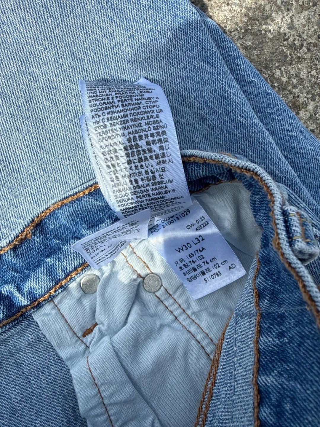 WOMANS Levi's 501 Jeans - photo 4
