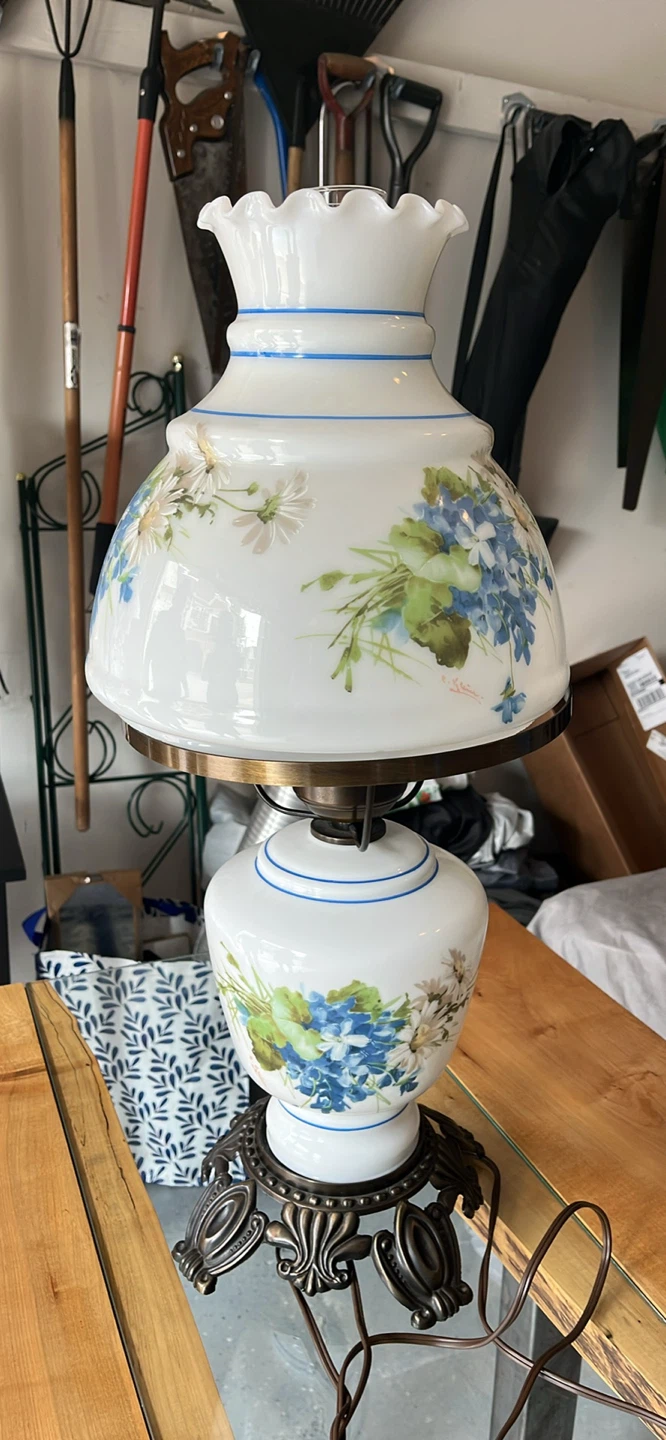 Vintage Floral Oil Lamp Style Table Lamp