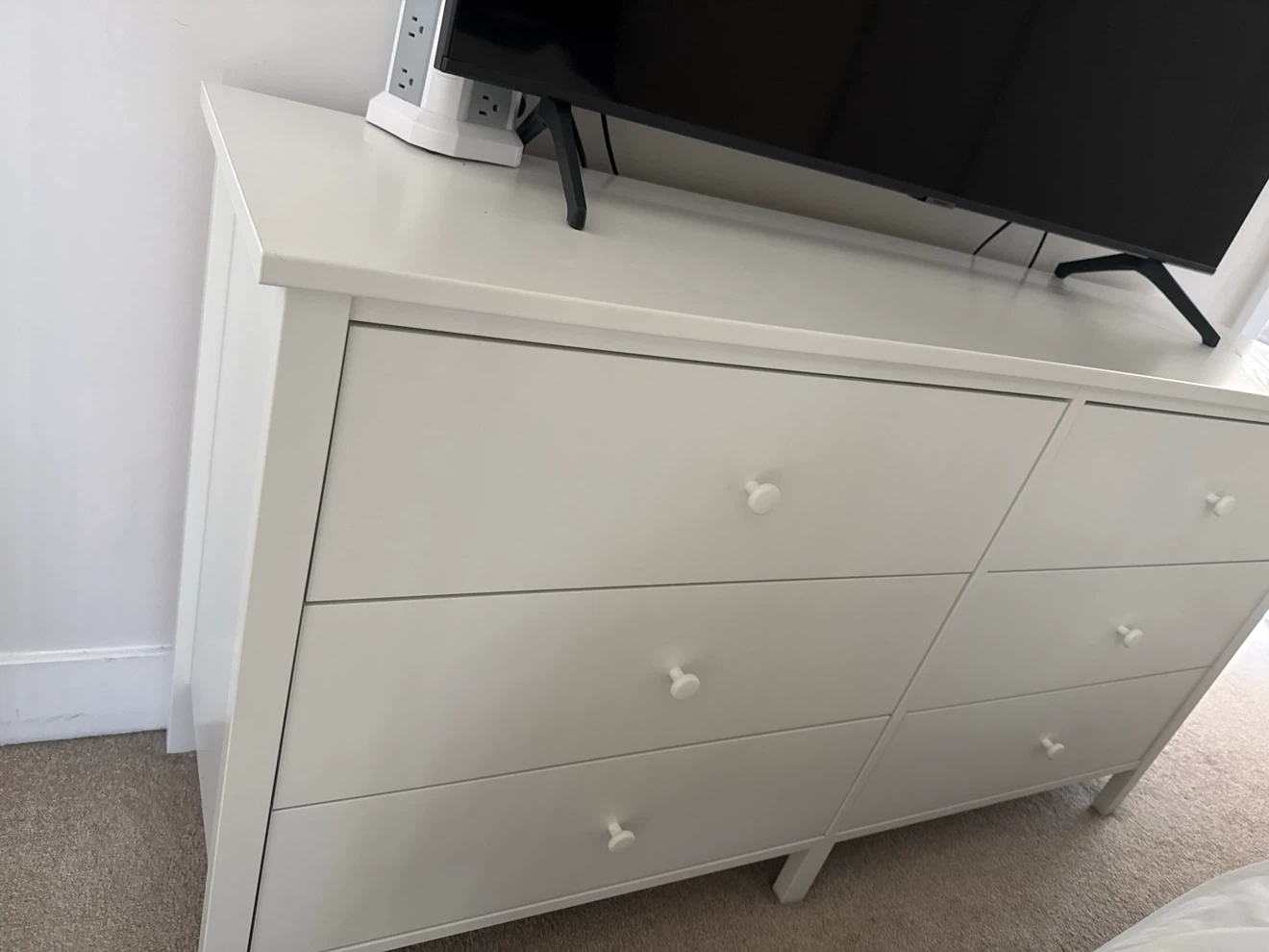 White 6-Drawer Dresser - photo 2
