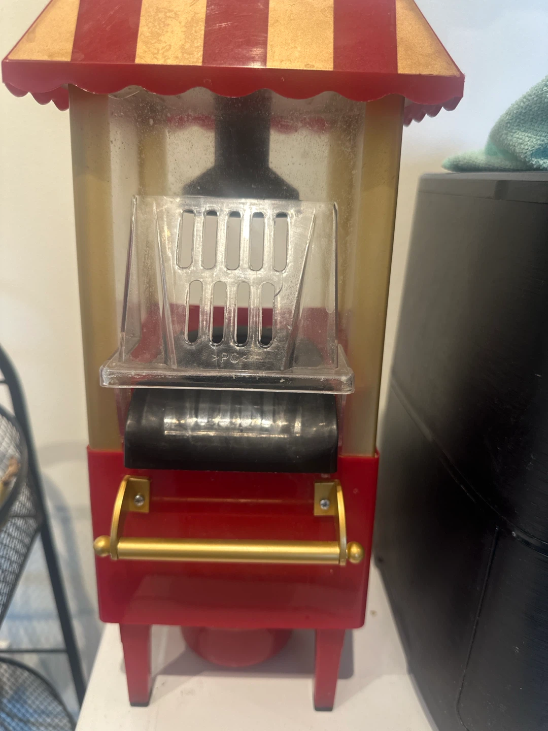 Old Fashioned Popcorn Machine