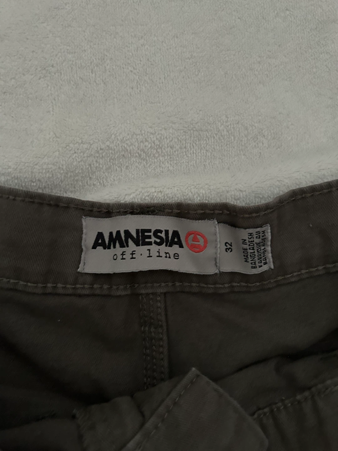 Amnesia Off-Line Cargo Pants - Size 32 - photo 2