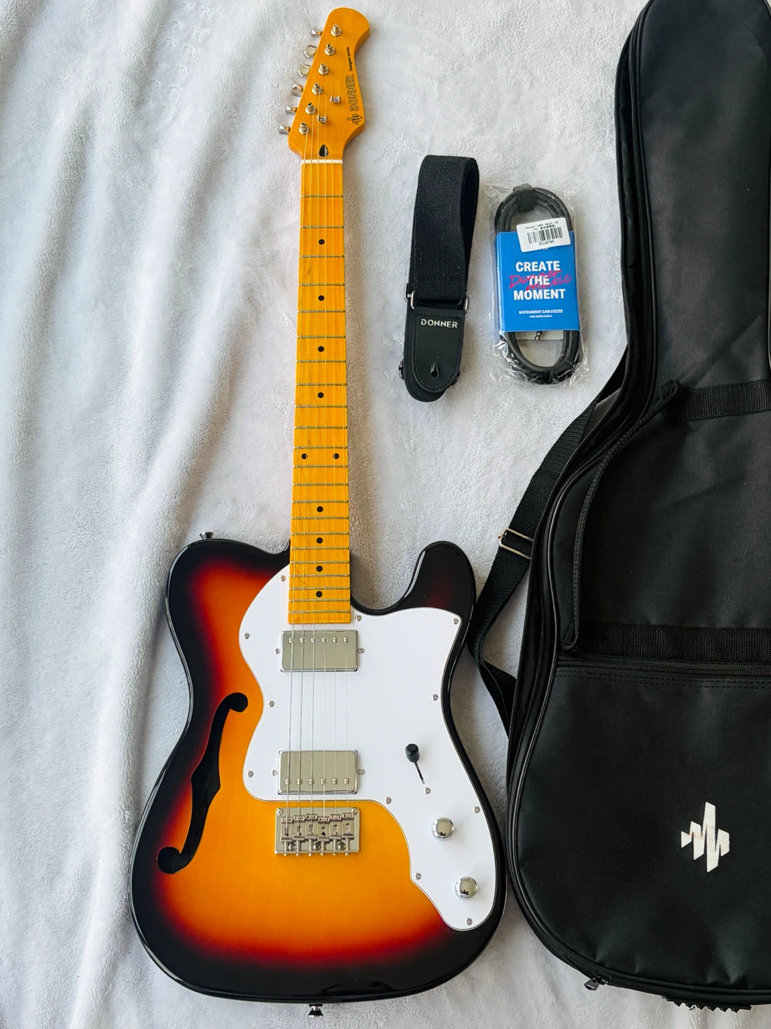 Never used Donner telecaster Guitar with Case and Accessories - photo 2