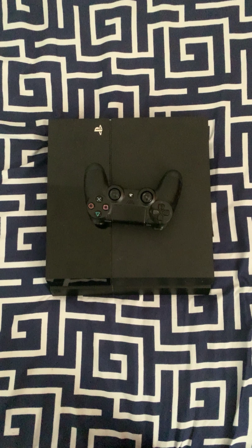 Sony PlayStation 4 (PS4) with 2 Controllers - photo 2