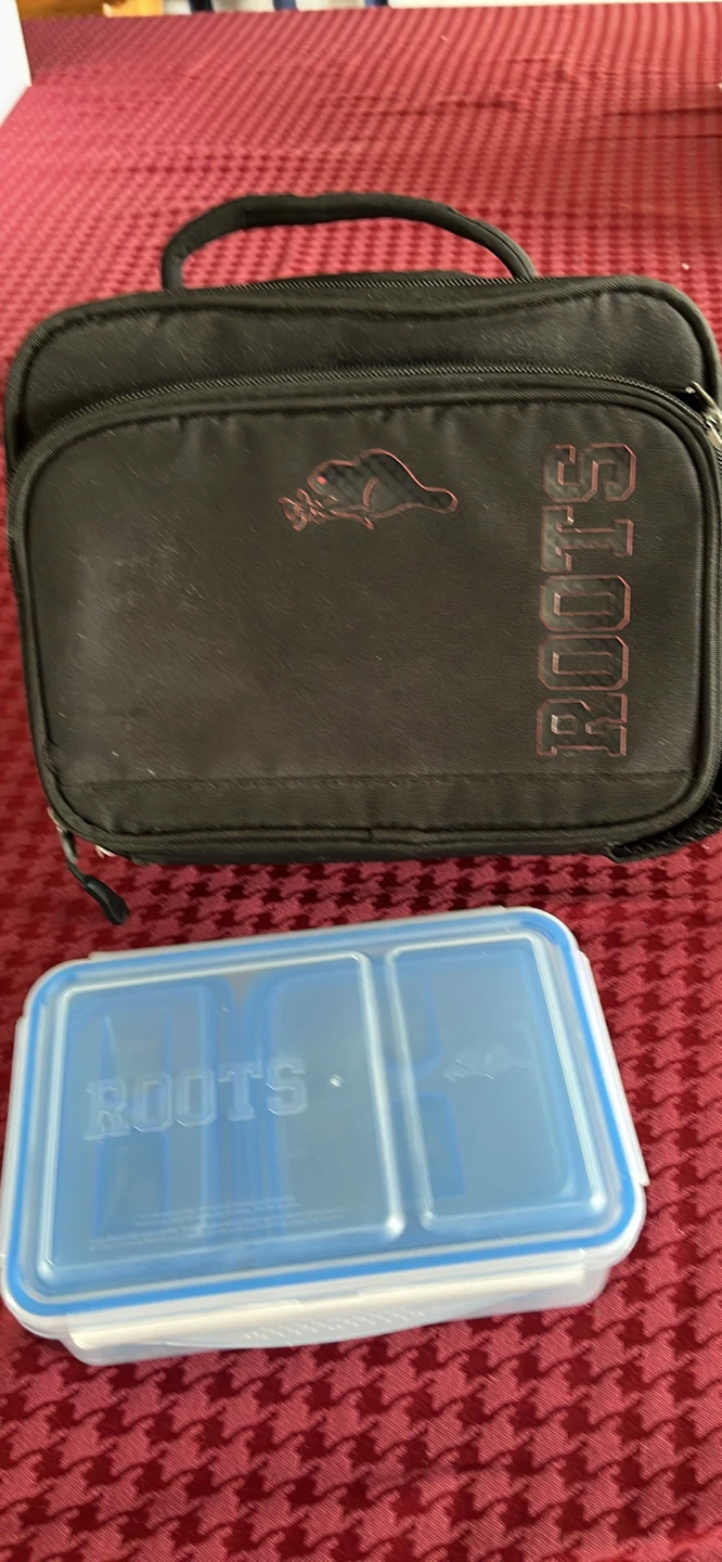 Roots Lunch Bag and Container Set