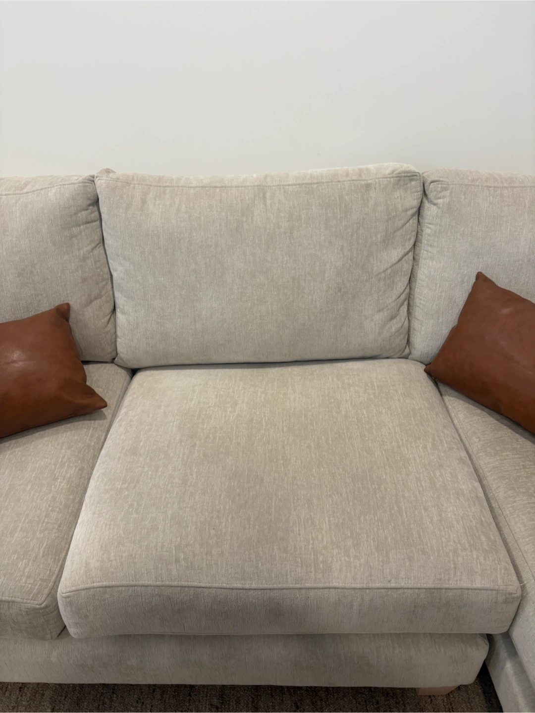 Light Beige Sectional Sofa with Chaise - photo 5