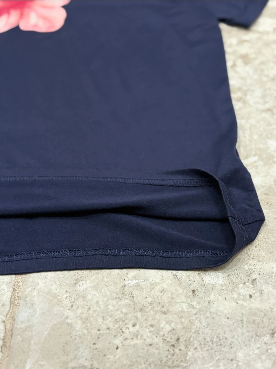 🌺Navy Blue Hibiscus Graphic Tee - photo 2
