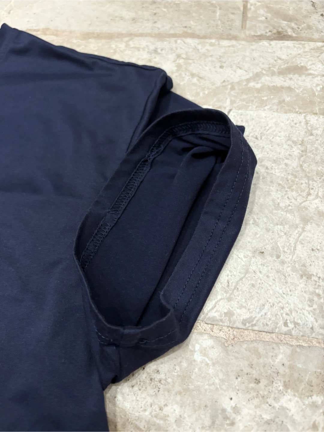 🌺Navy Blue Hibiscus Graphic Tee - photo 3