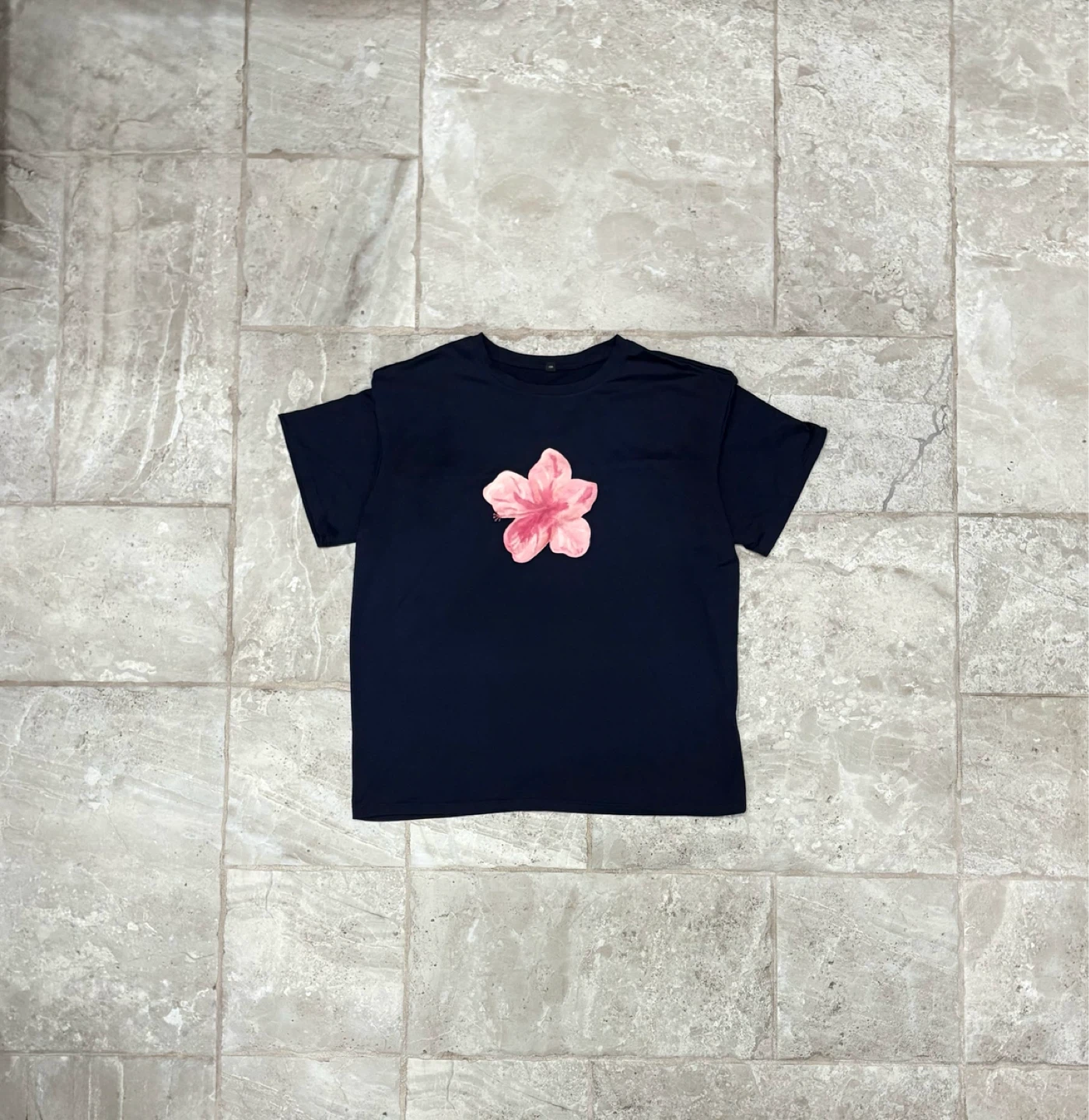 🌺Navy Blue Hibiscus Graphic Tee