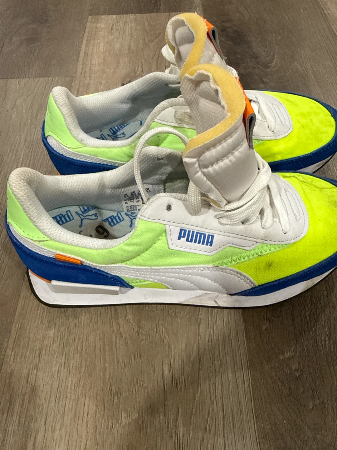 Puma Future Rider Neon Athletic Shoes boys 6.5 - photo 3