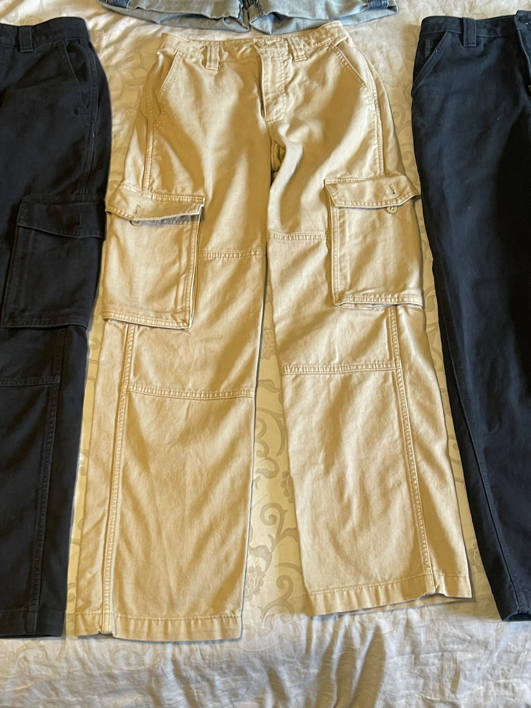 Women’s Aritzia Pants and Denim Shorts Bundle - photo 2