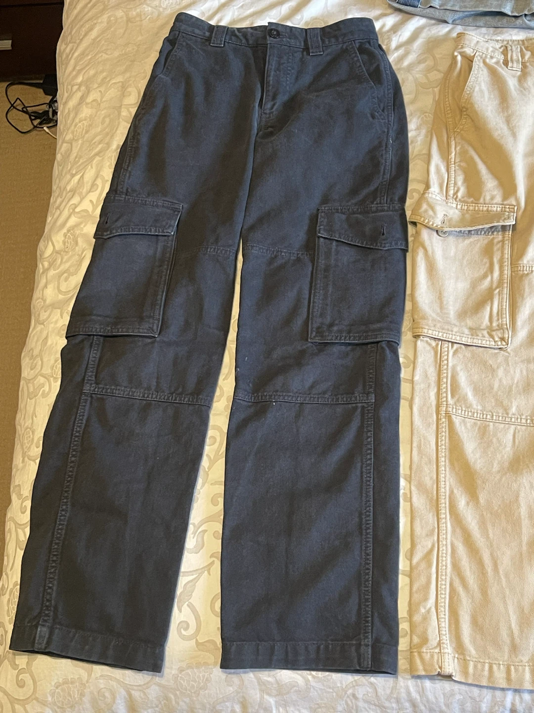 Women’s Aritzia Pants and Denim Shorts Bundle - photo 3