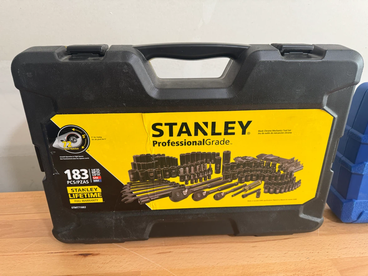 Stanley Professional grade 183  tool set.