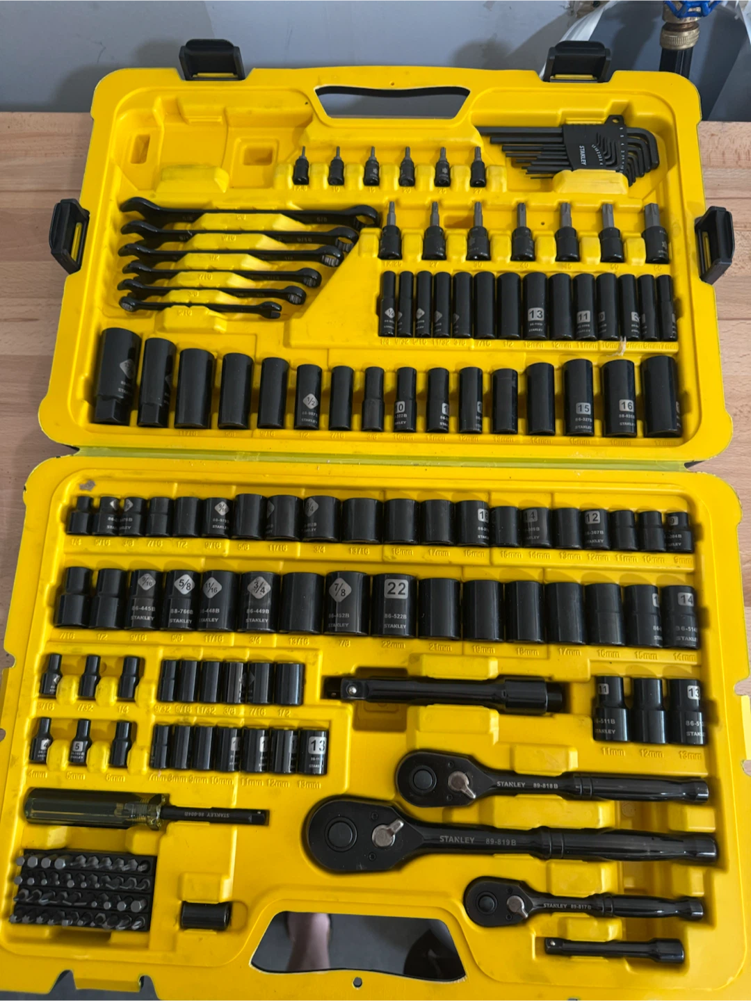 Stanley Professional grade 183  tool set. - photo 2