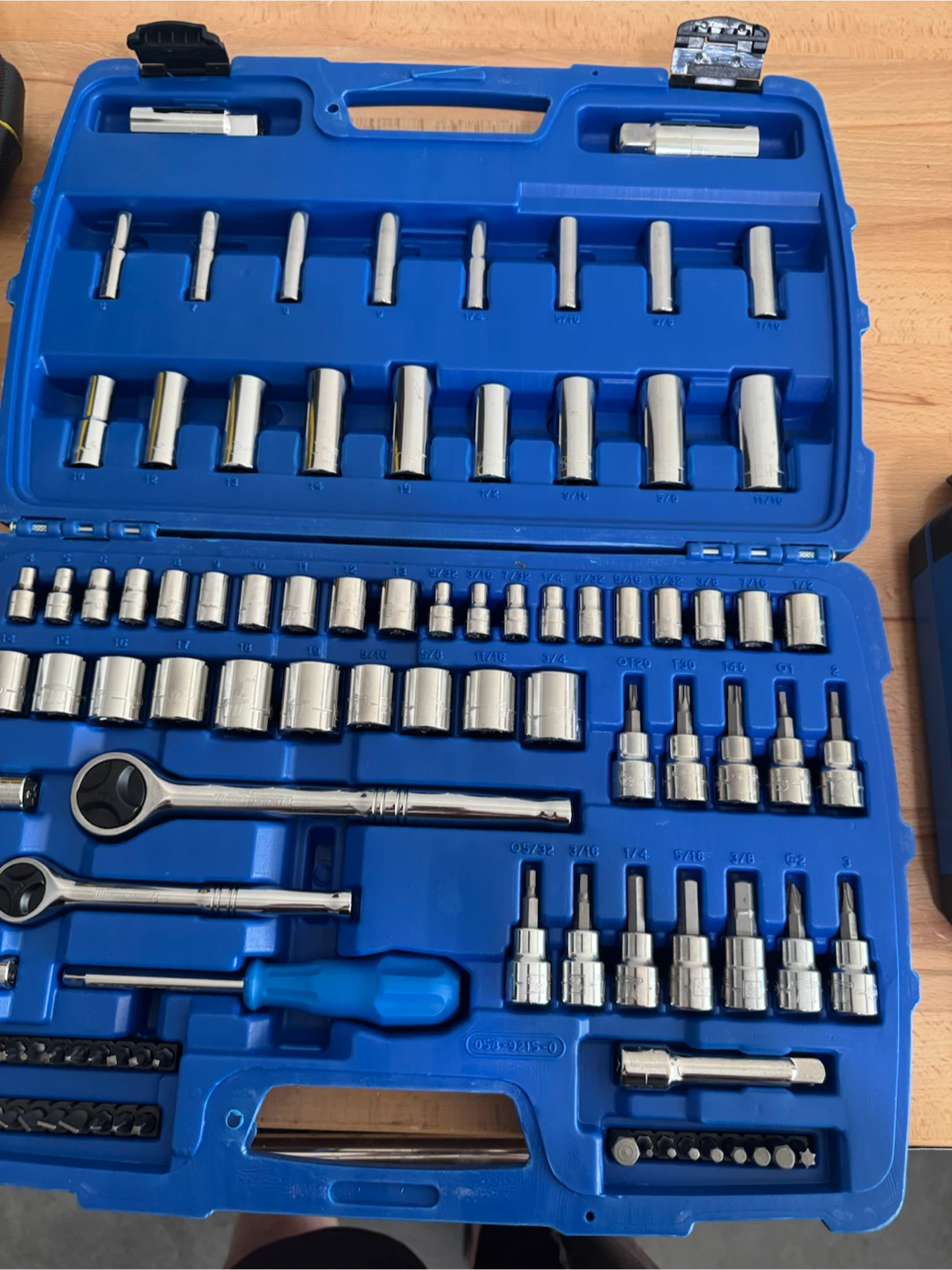 Mastercraft 95-Piece Socket & Tool Set - photo 2