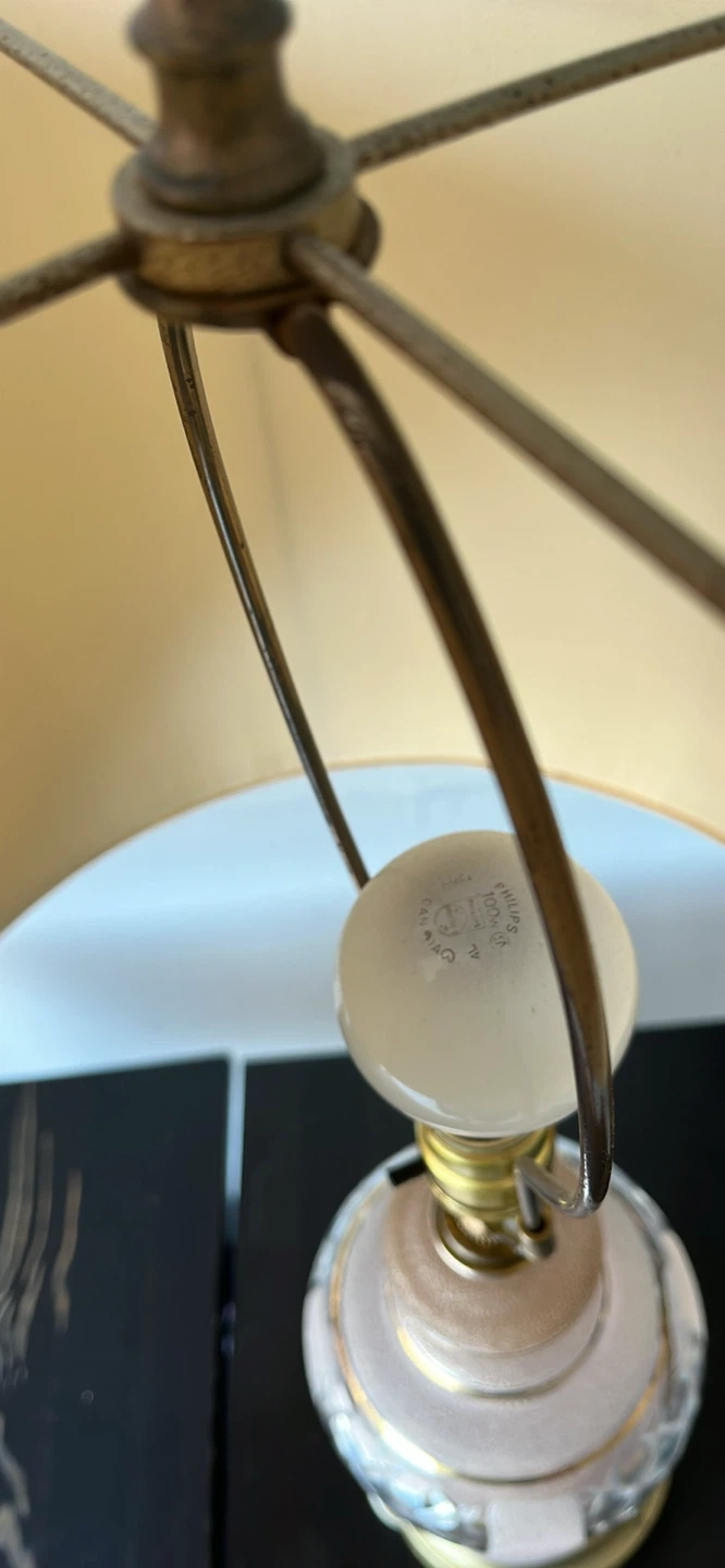 Vintage Pink Frosted Glass Table Lamp - photo 5