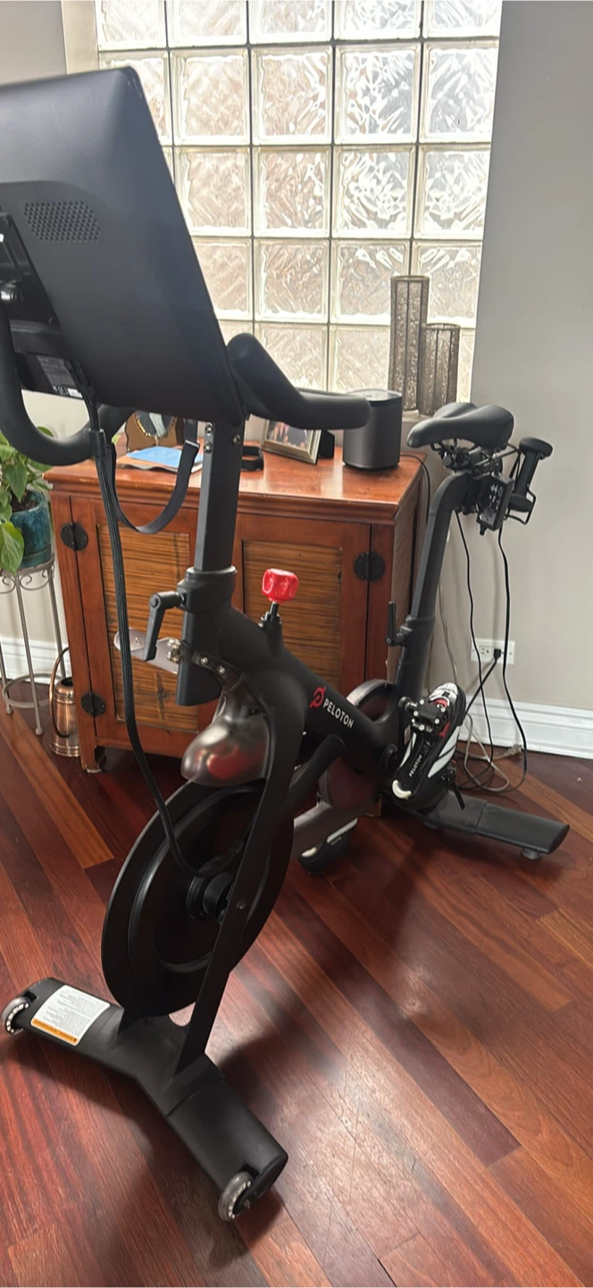 Peloton Bike - photo 2