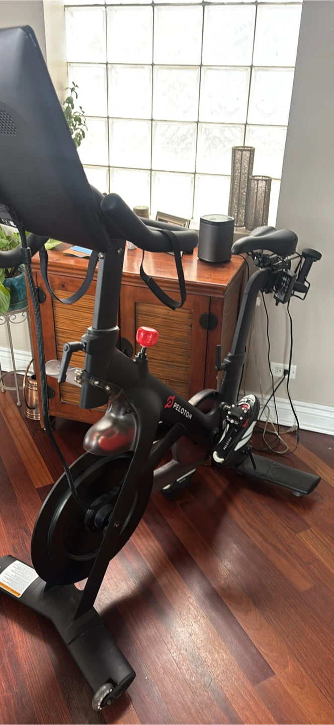 Peloton Bike - photo 3