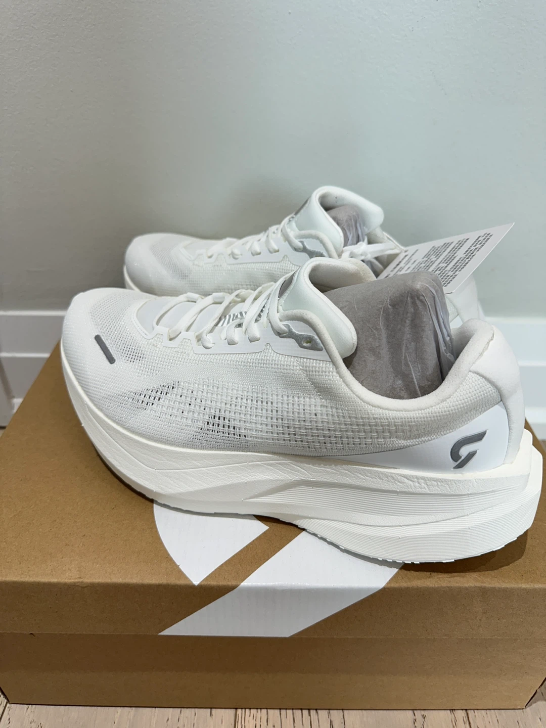 New Dynafish Running Shoe size 9 US Men - photo 4