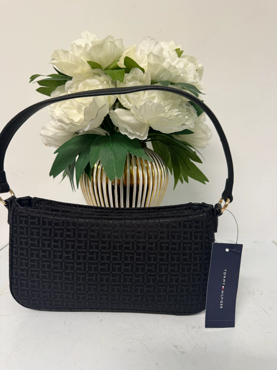 Tommy Hilfiger Black Shoulder Bag - photo 2